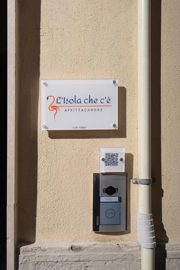 L'Isola Che C'E Hotel กาญารี ภายนอก รูปภาพ